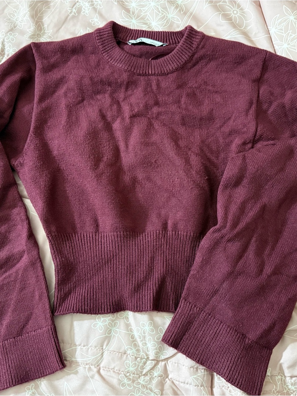 Women's Crewneck Sweater in Burgundy